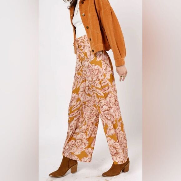 NWT Band of The Free Women’s Pull On Gold Floral Wide Leg Pants - Size Medium - Picture 3 of 9